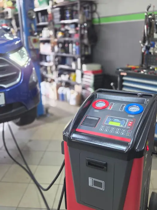 Urządzenie do wymiany oleju w skrzyni automatycznej